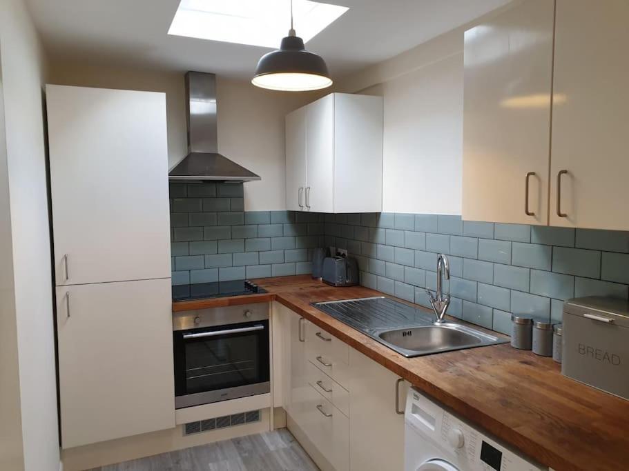Appartement Two Bed Flat Sea View Old Town Hastings Extérieur photo